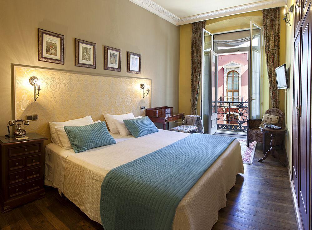 Hotel Villa De Луарка Екстериор снимка