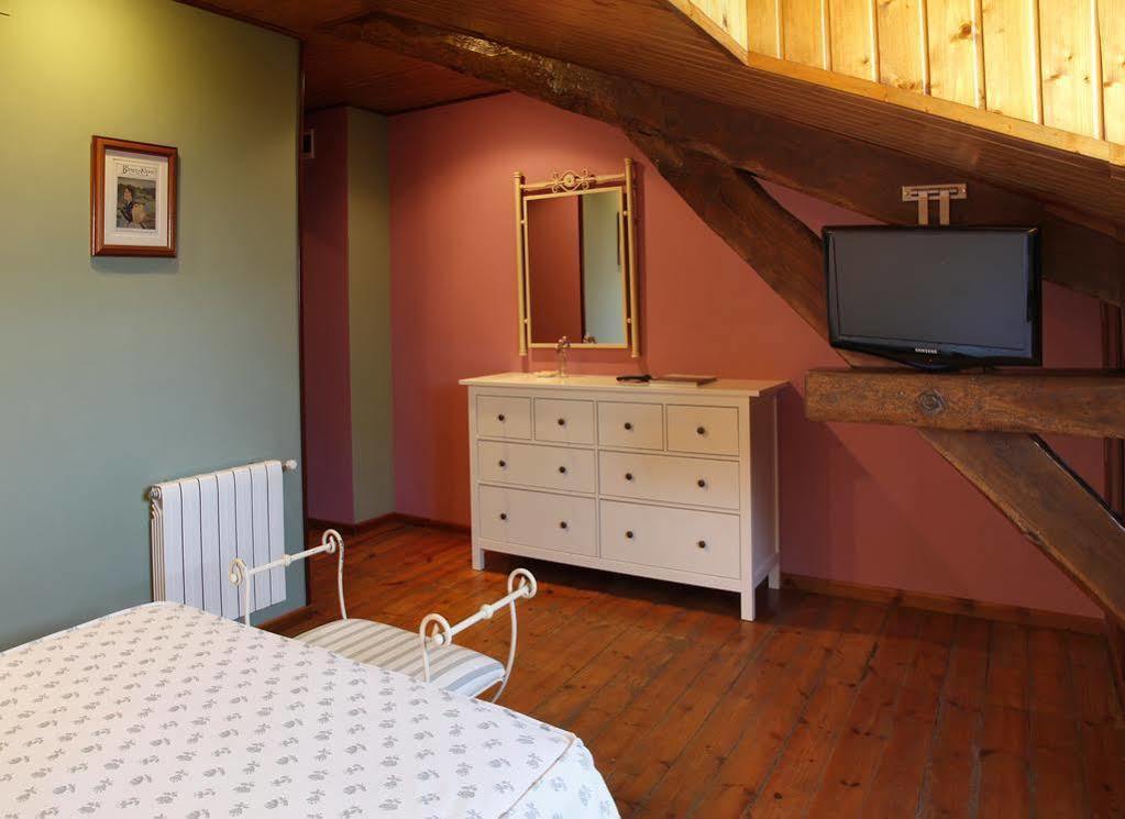 Hotel Villa De Луарка Екстериор снимка
